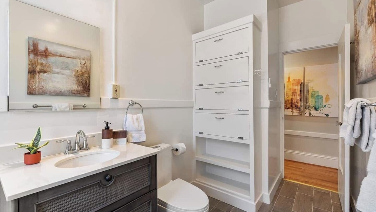 Photo of Bathroom in Richmond District