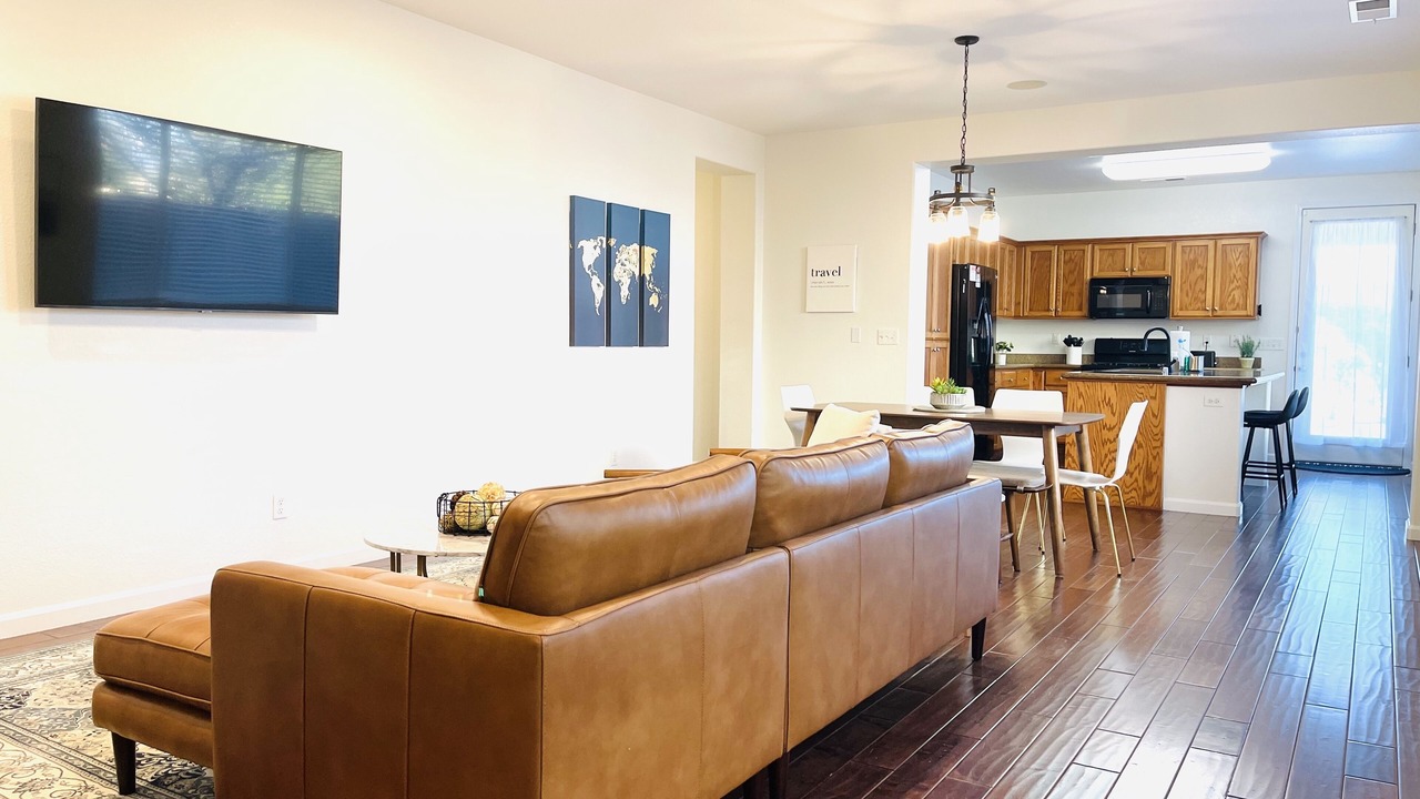 Photo of Livingroom in Raisin