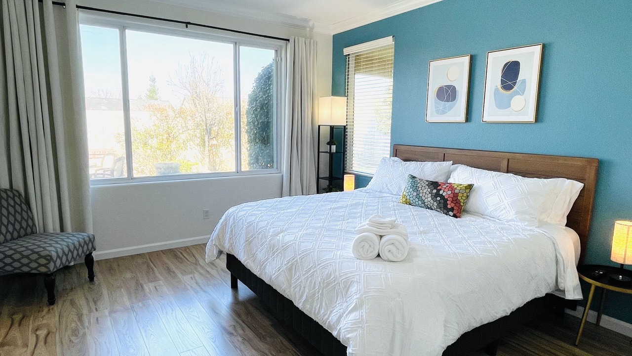 Photo of Bedroom in Raisin