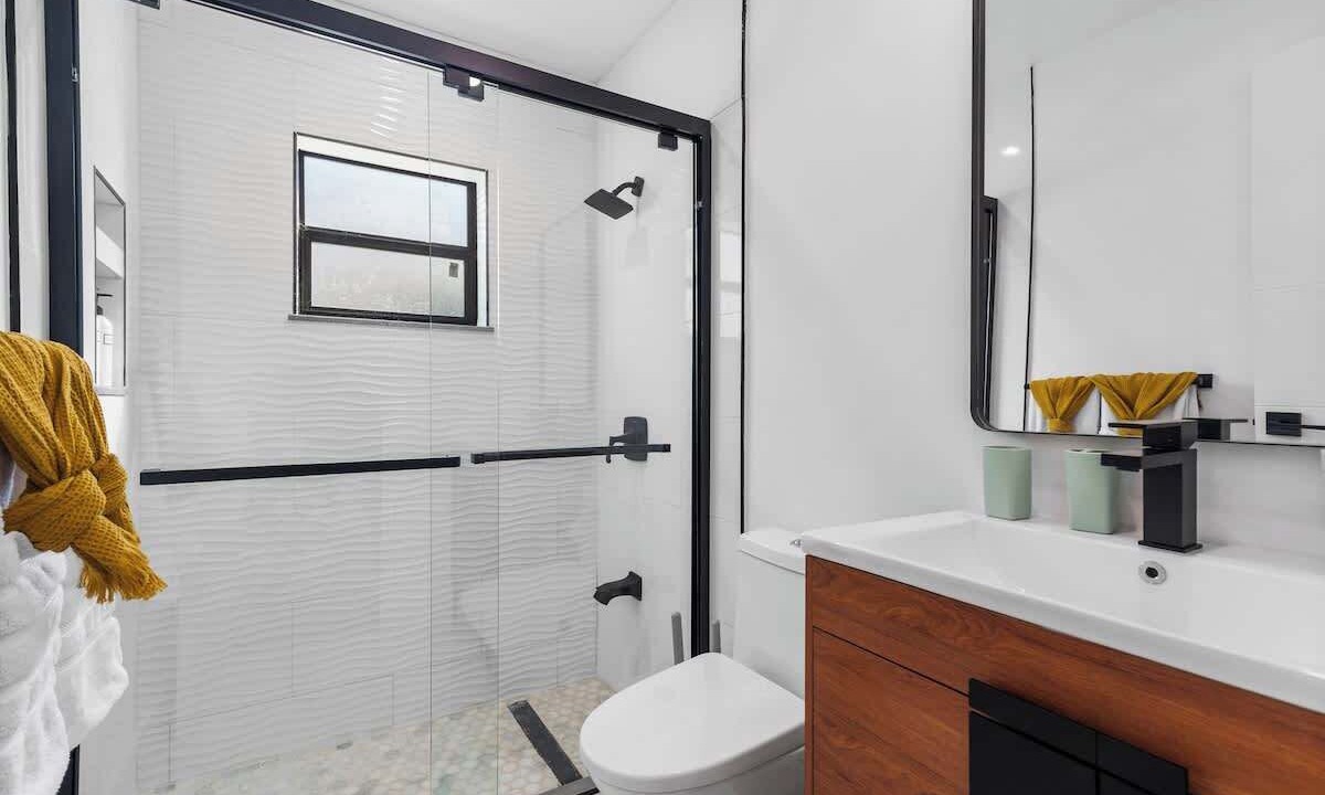Photo of Bathroom in Coral Terrace