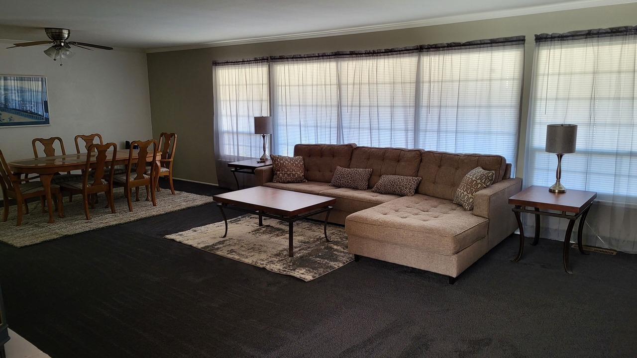 Photo of Livingroom in Red Bluff