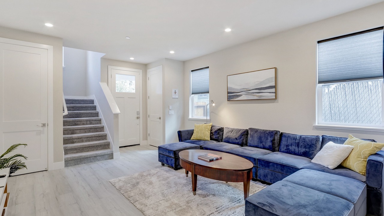 Photo of Livingroom in Forestville