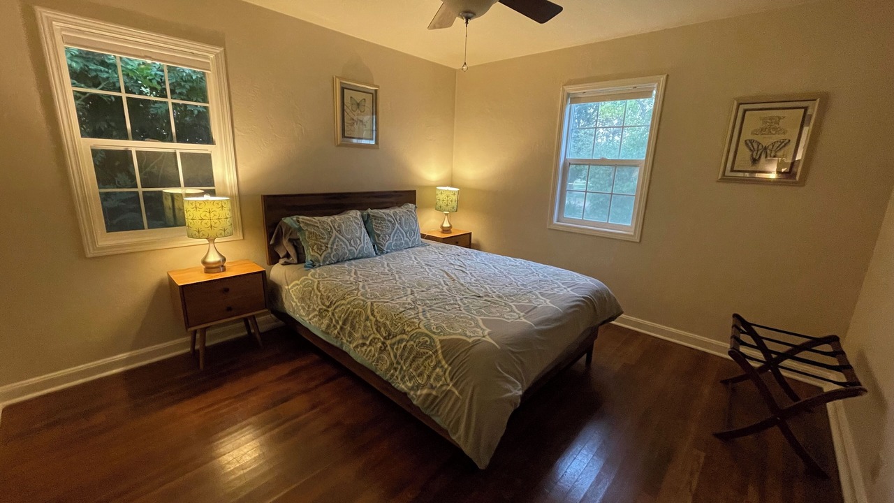 Photo of Bedroom in Arden-Arcade