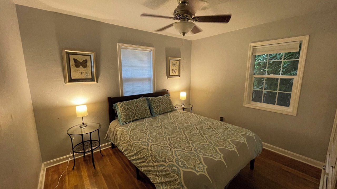 Photo of Bedroom in Arden-Arcade