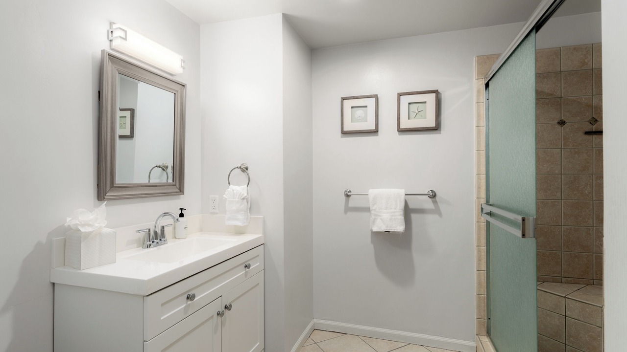 Photo of Bathroom in South Mission Beach
