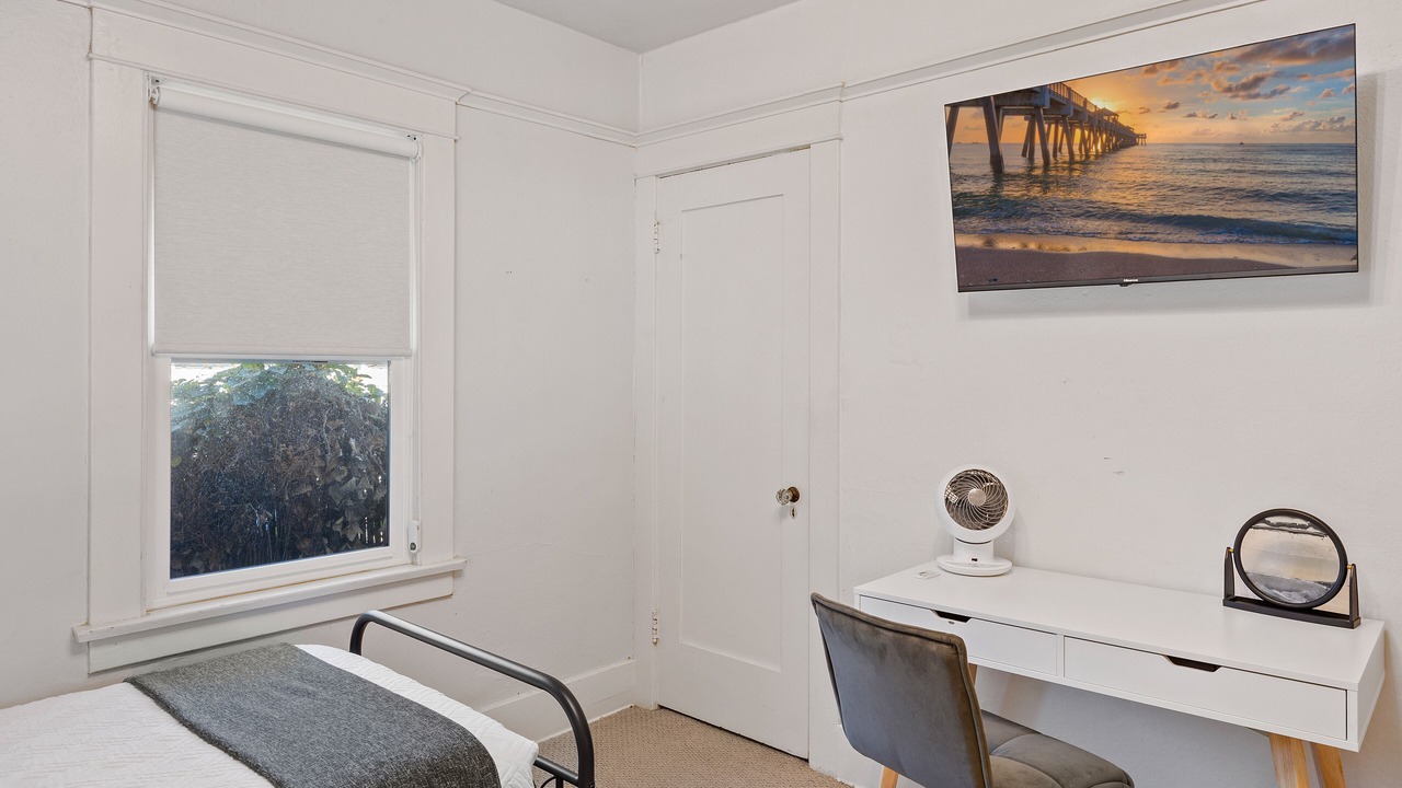 Photo of Bedroom in Riverside