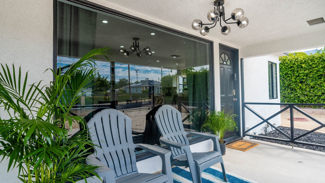 Photo of Patio Balcony in Sunland-Tujunga