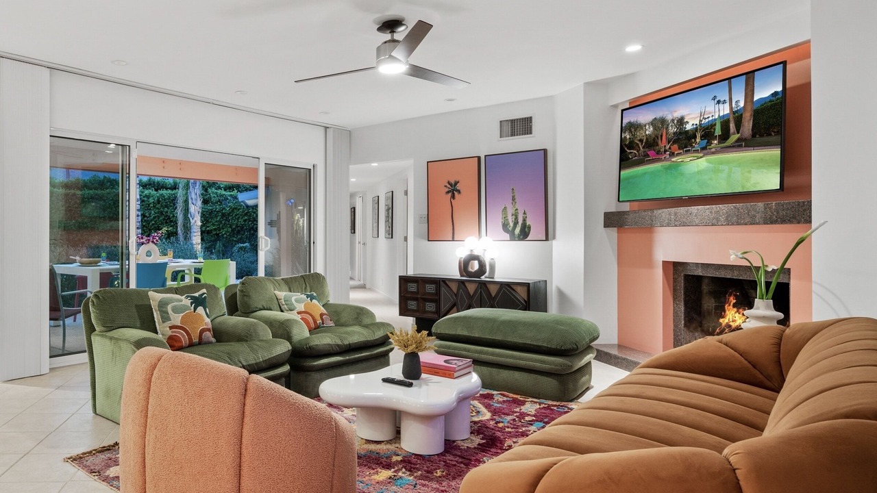 Photo of Livingroom in Deepwell Estates