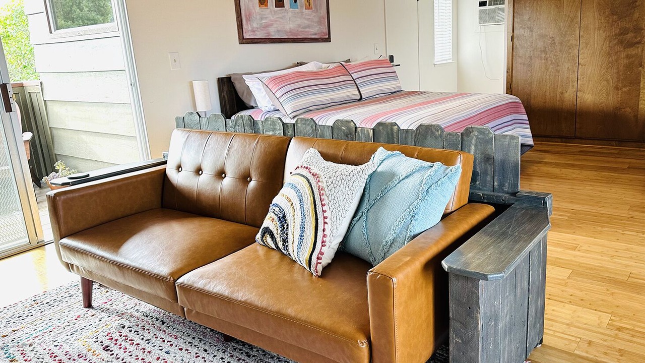 Photo of Bedroom in Los Olivos