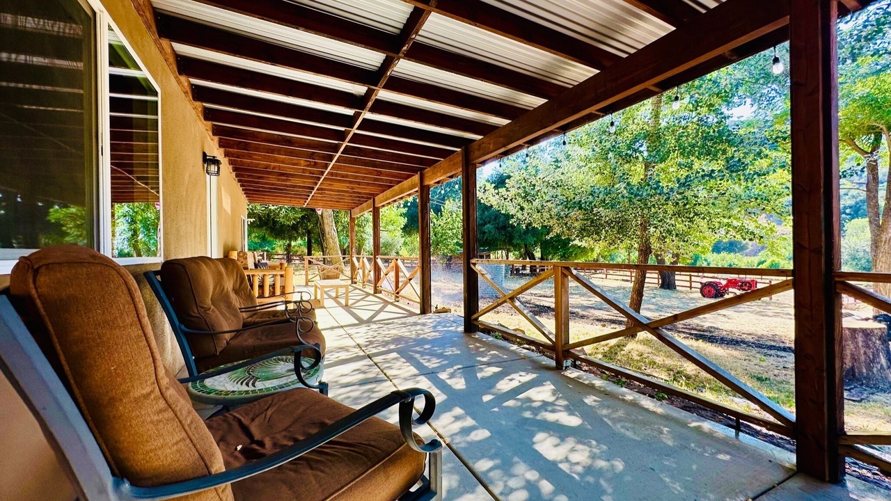 Photo of Patio Balcony in Alpine