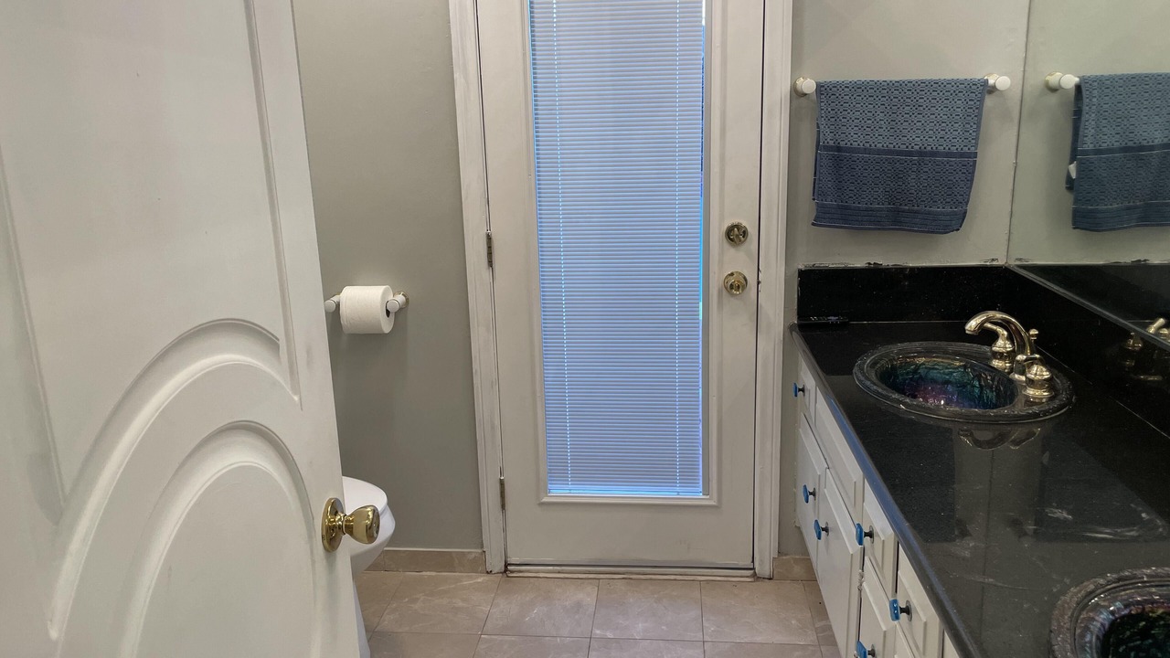 Photo of Bathroom in North Hills West