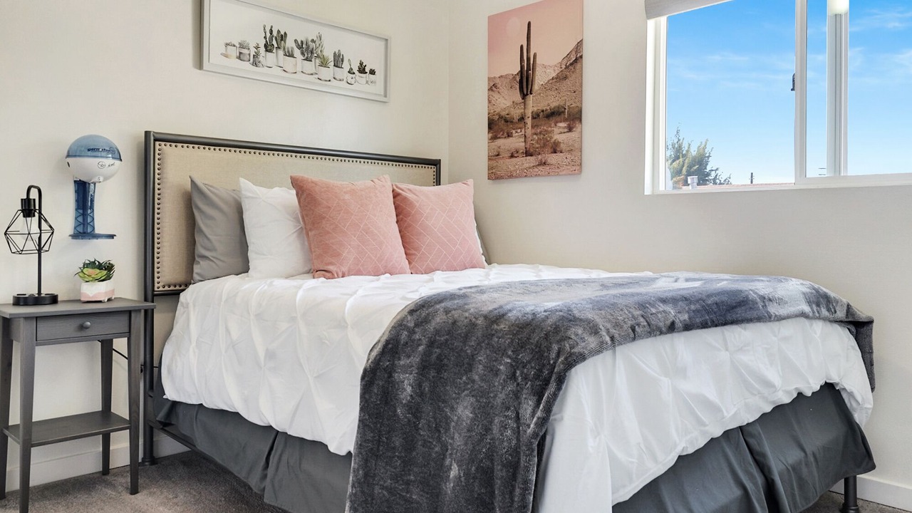 Photo of Bedroom in Lennox