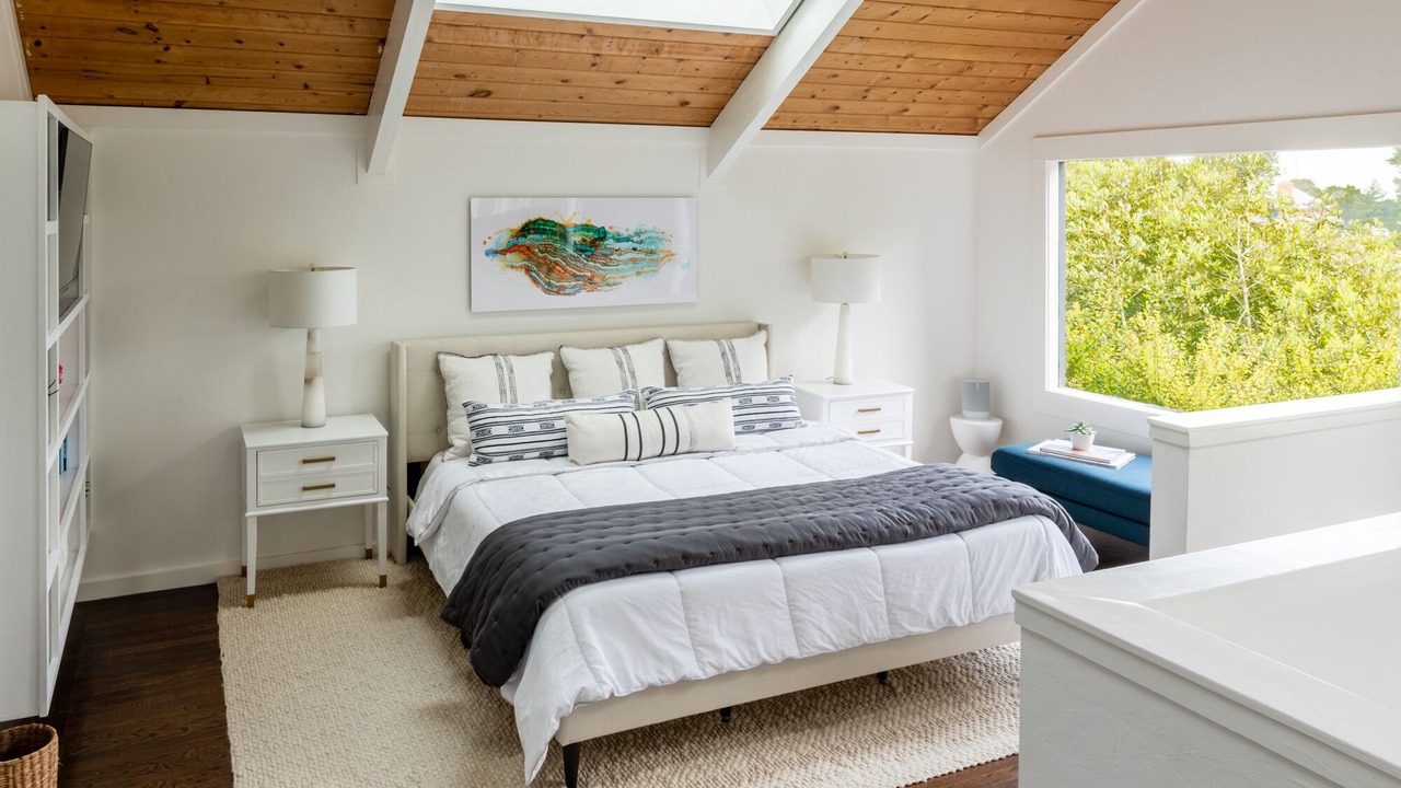 Photo of Bedroom in Tamalpais-Homestead Valley
