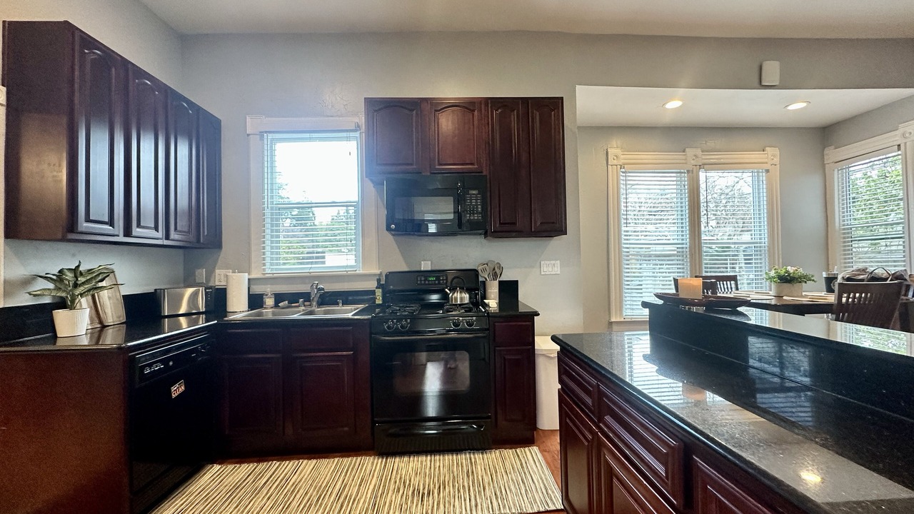 Photo of Kitchen in Midtown Sacramento