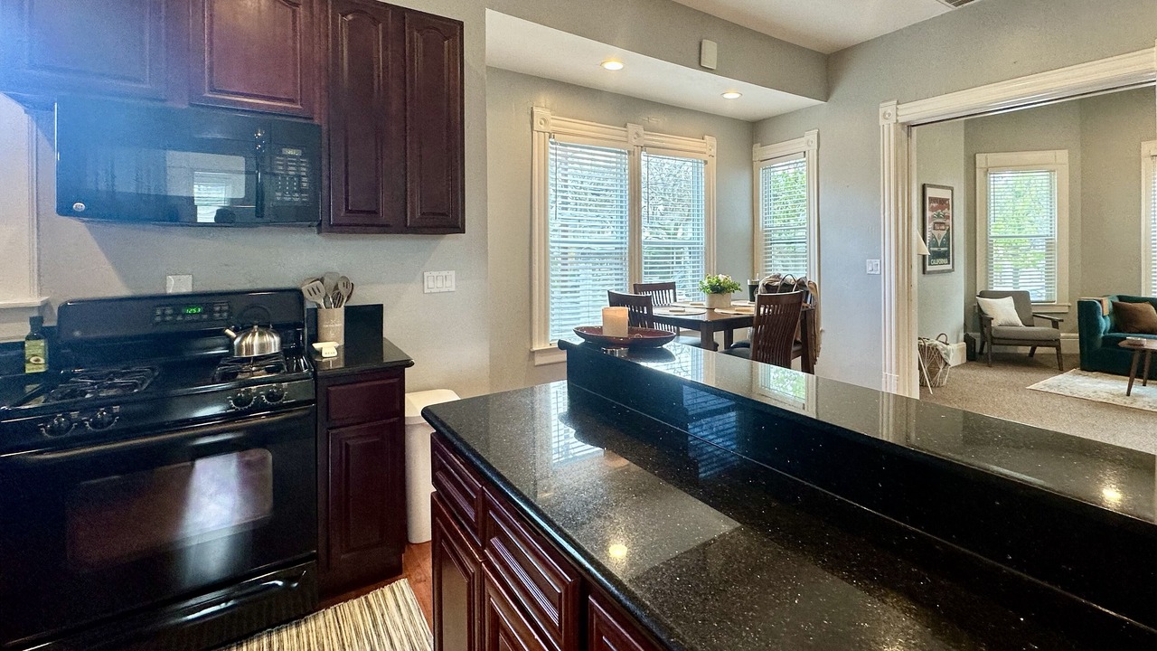 Photo of Kitchen in Midtown Sacramento
