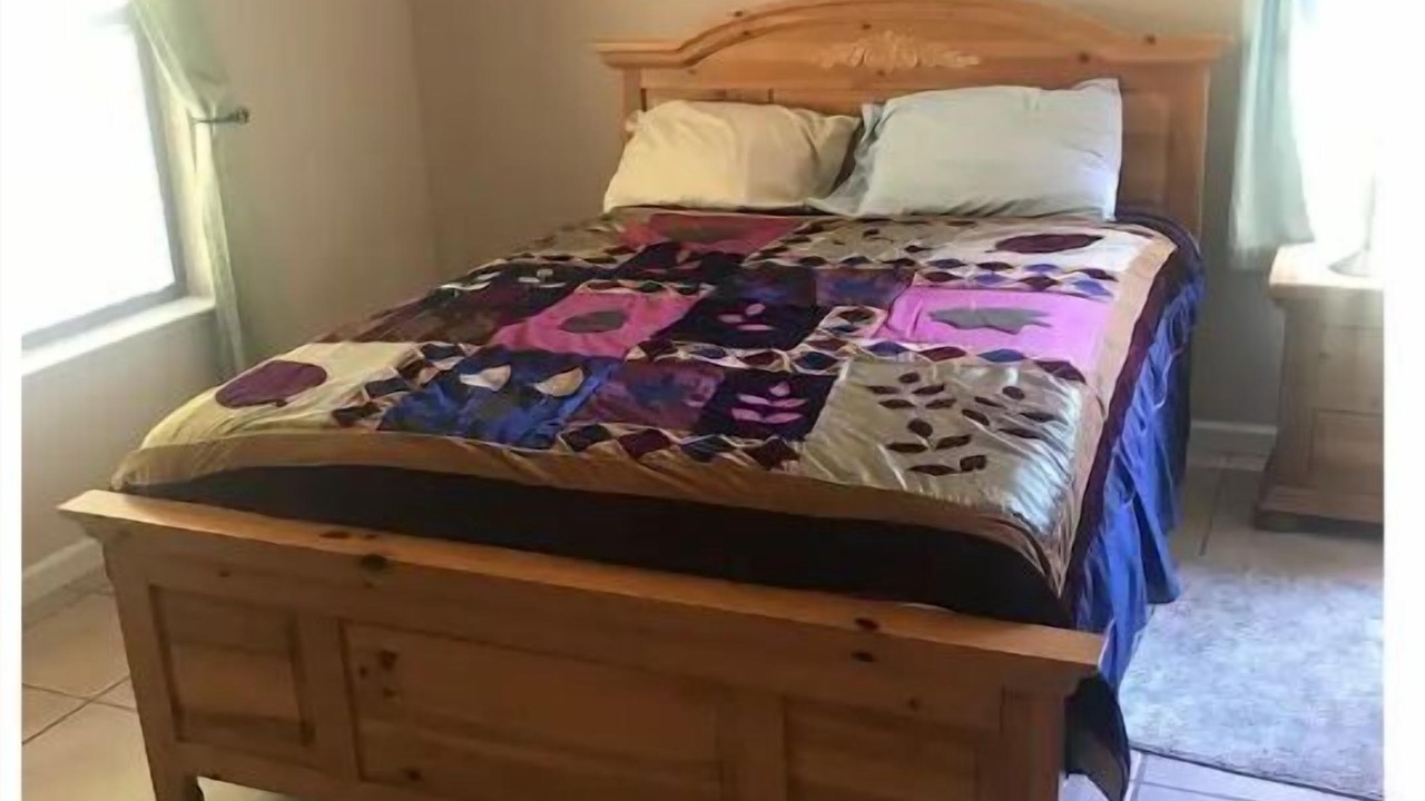 Photo of Bedroom in Timber Cove