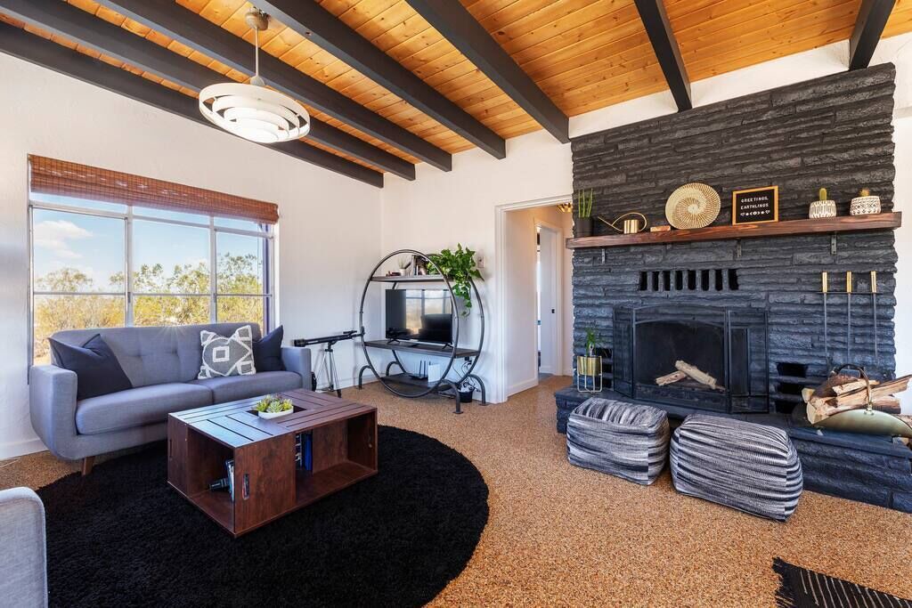 Photo of Livingroom in Yucca Valley