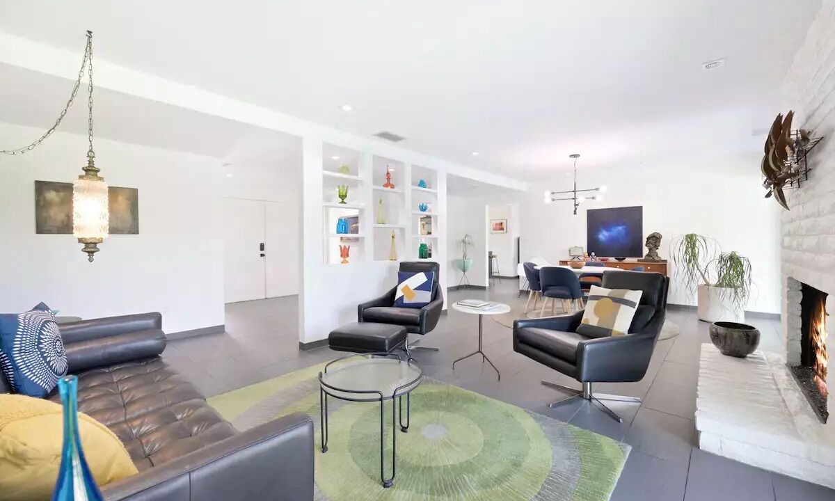 Photo of Livingroom in Deep Well Ranch