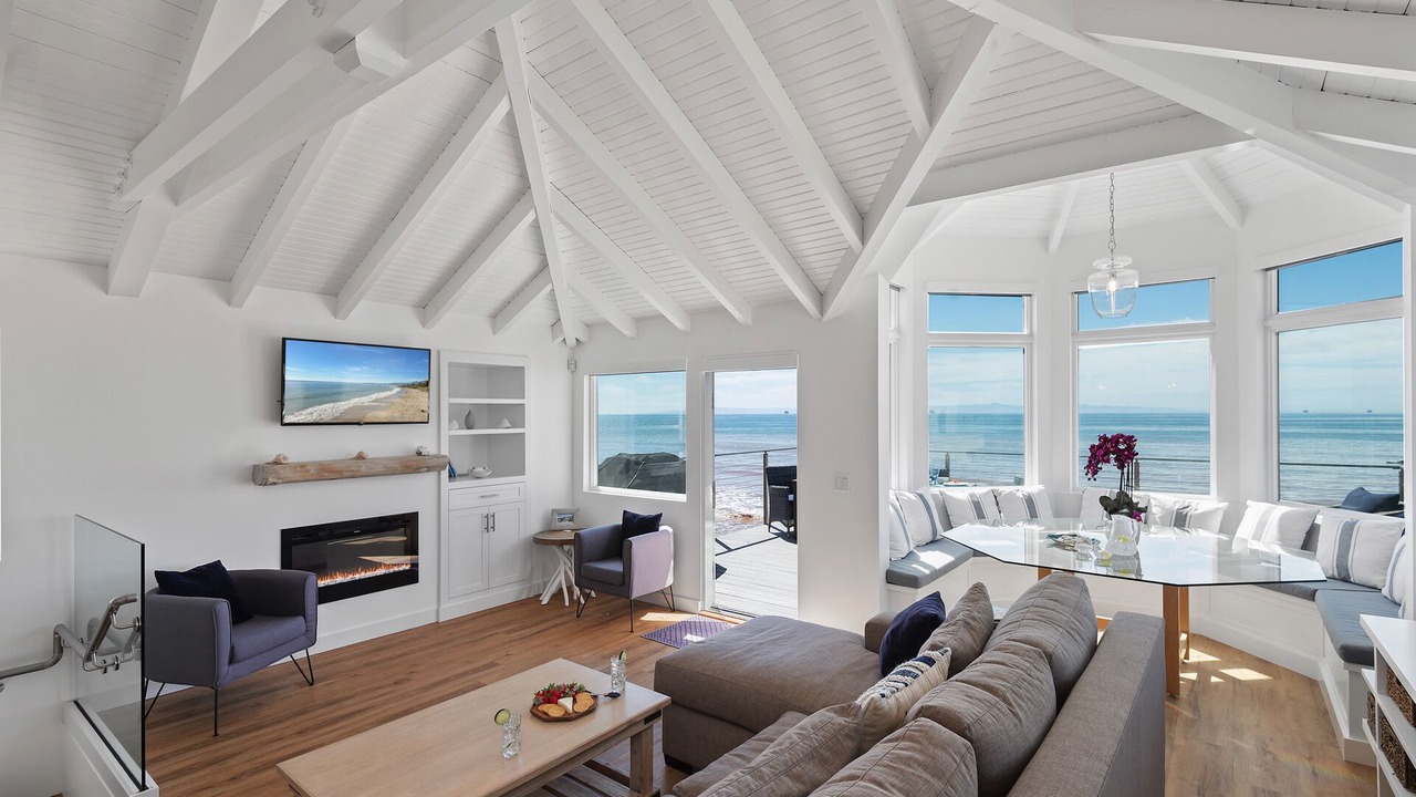 Photo of Livingroom in Carpinteria