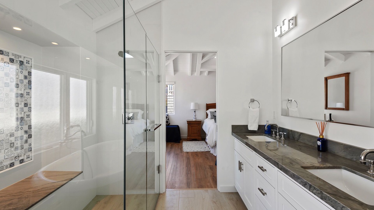 Photo of Bathroom in Carpinteria