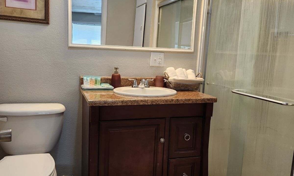 Photo of Bathroom in South Bechelli