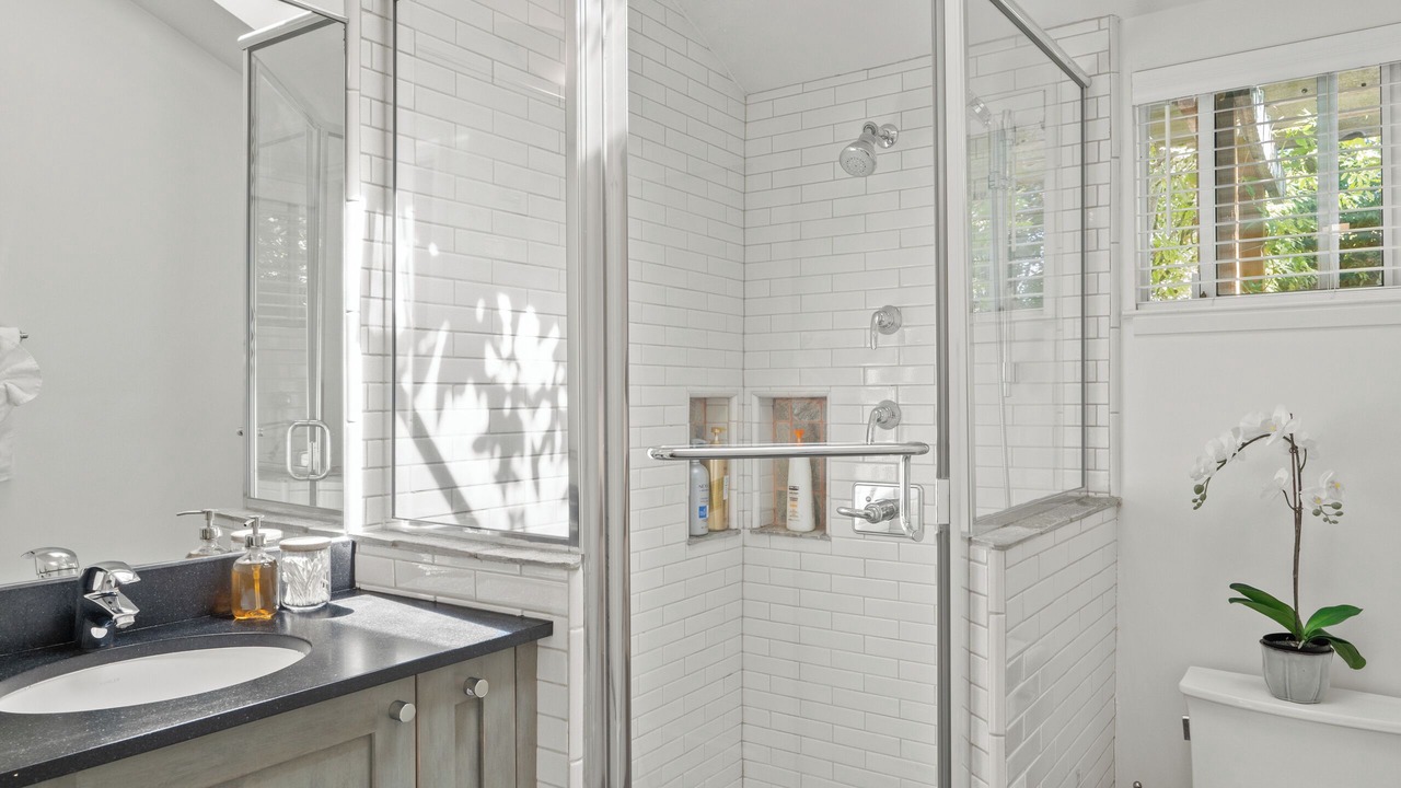 Photo of Bathroom in University South