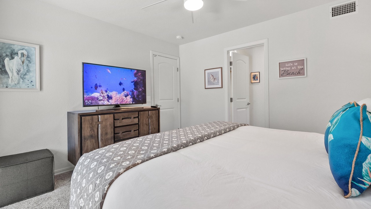 Photo of Bedroom in Pacific Beach