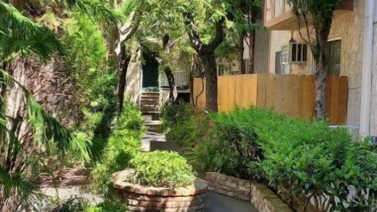 Photo of Outdoor in Sawtelle