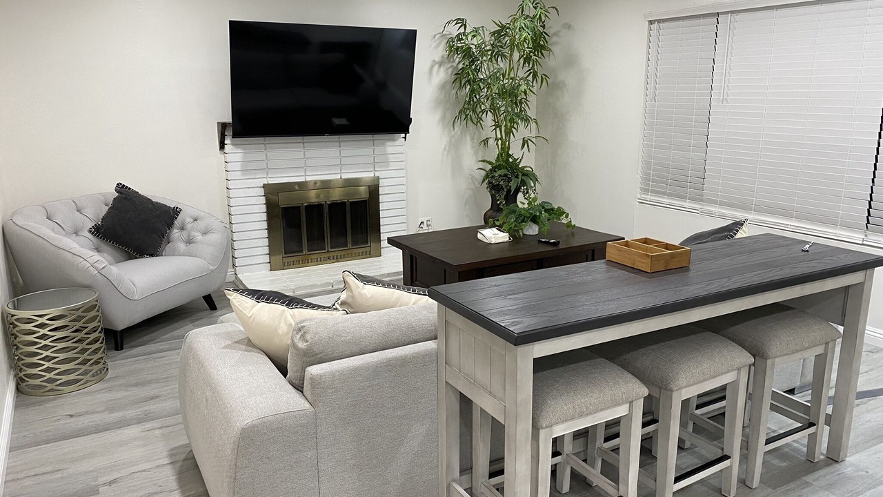 Photo of Livingroom in Montclair