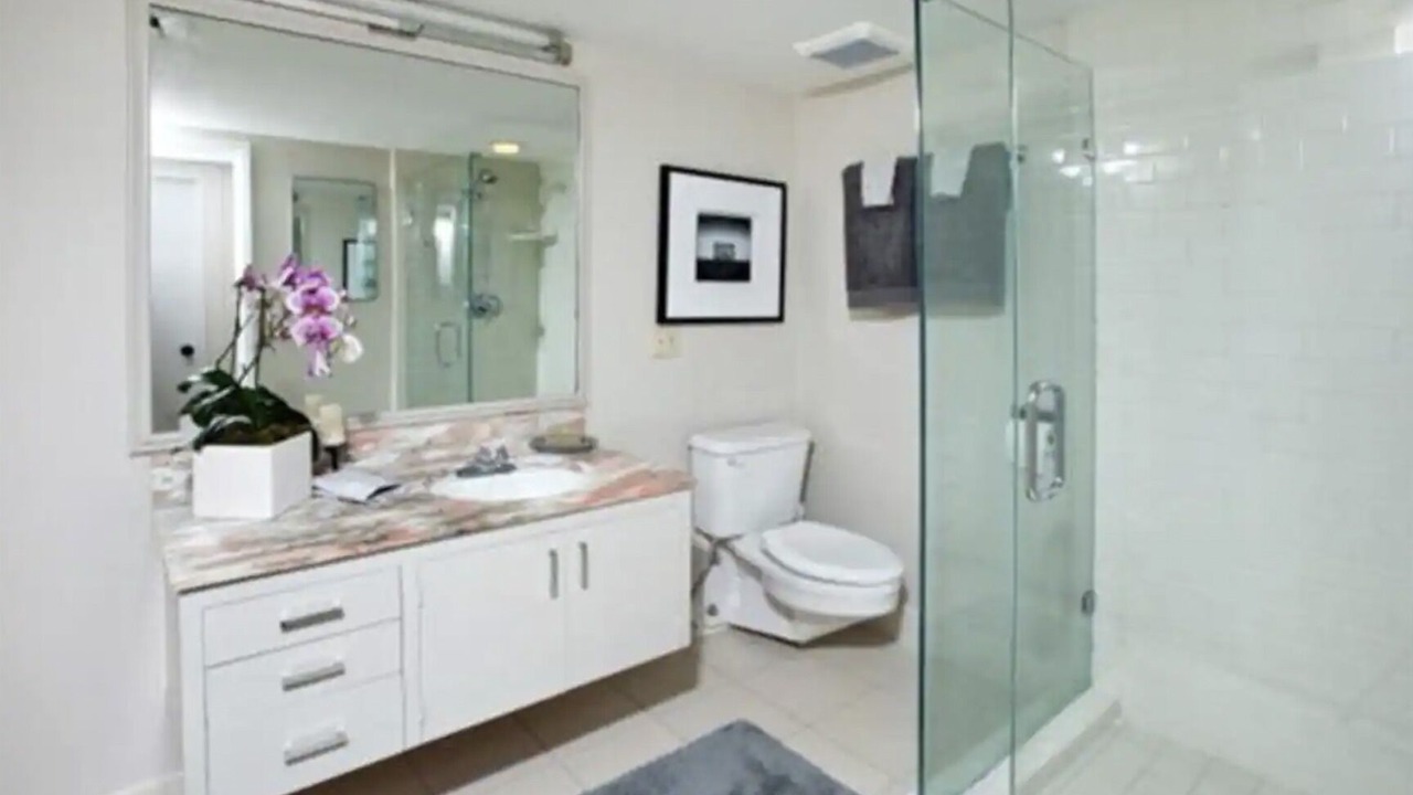 Photo of Bathroom in Sausalito