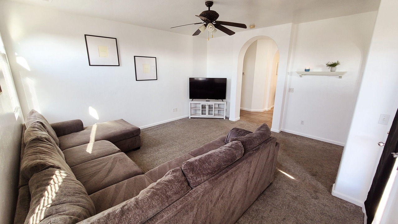 Photo of Livingroom in Porterville