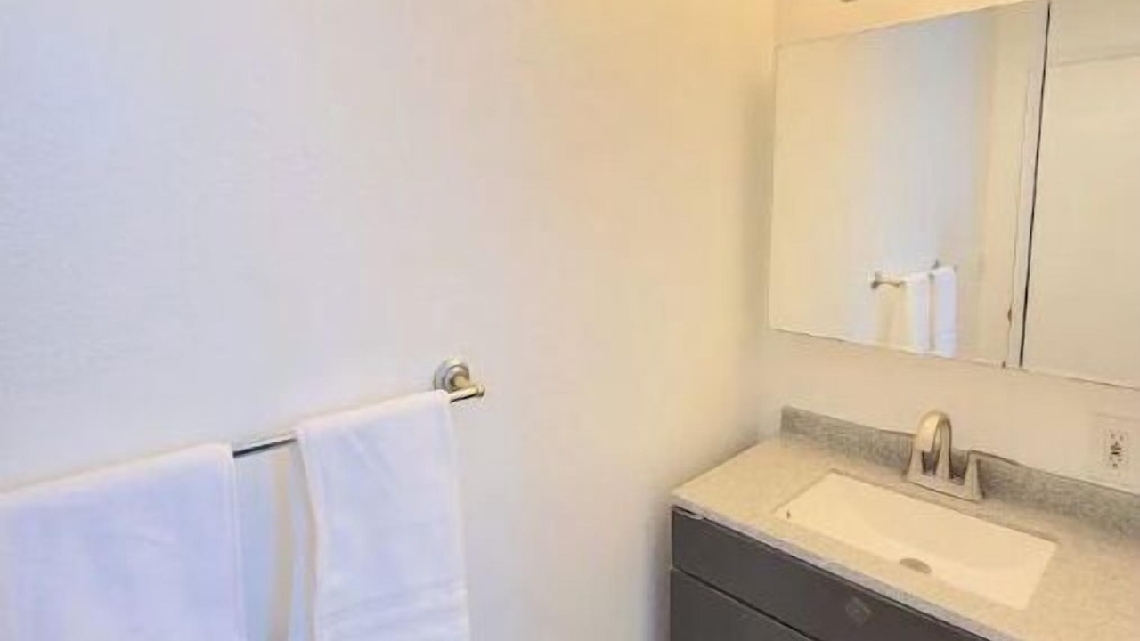 Photo of Bathroom in Berryessa