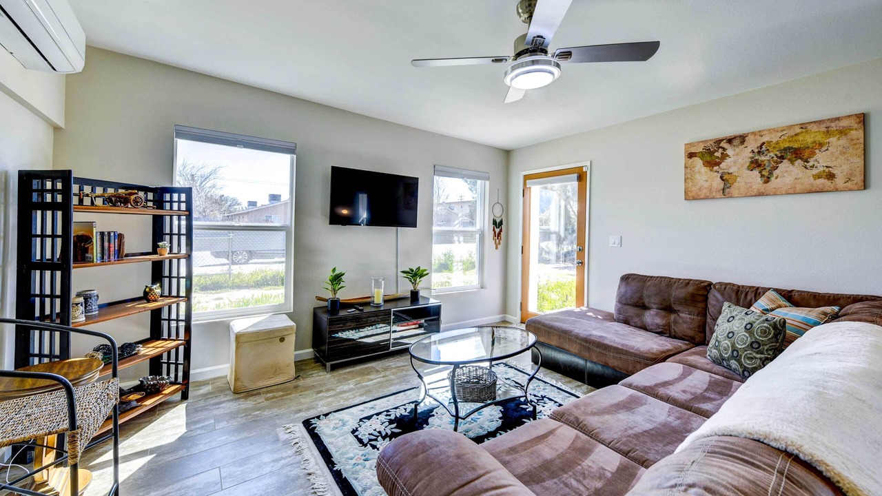 Photo of Livingroom in Yucca Valley