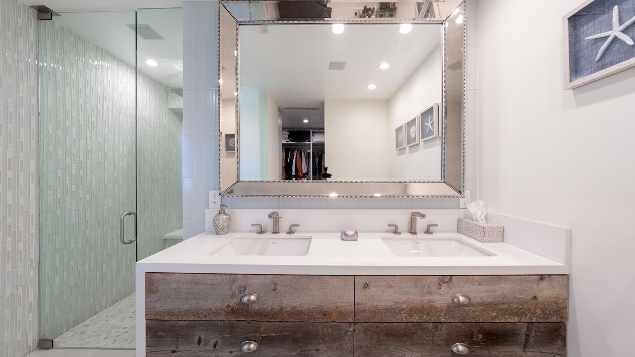 Photo of Bathroom in Coronado