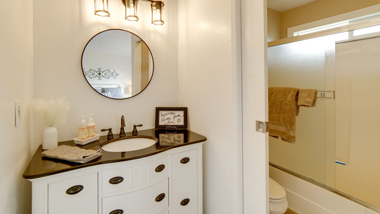 Photo of Bathroom in Upper Lake