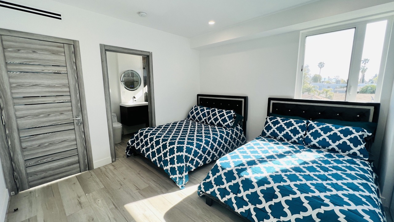 Photo of Bedroom in Valley Glen