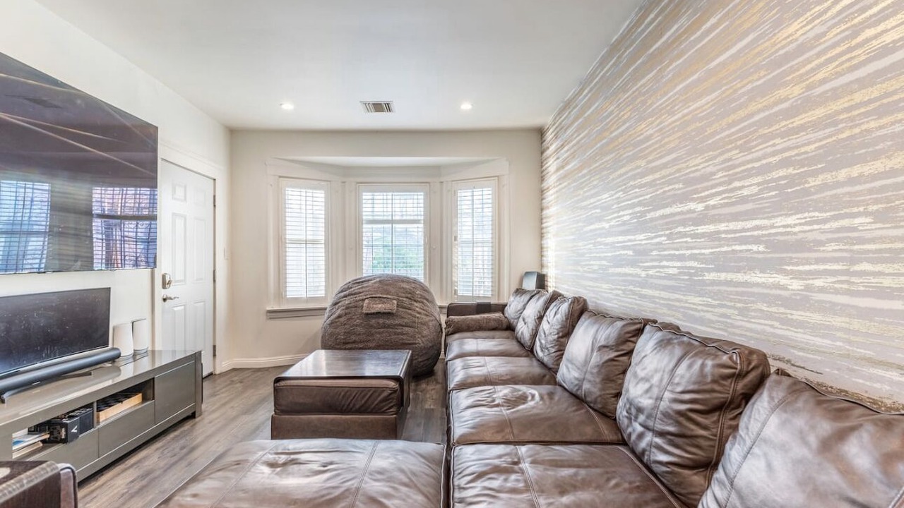Photo of Livingroom in Chinatown