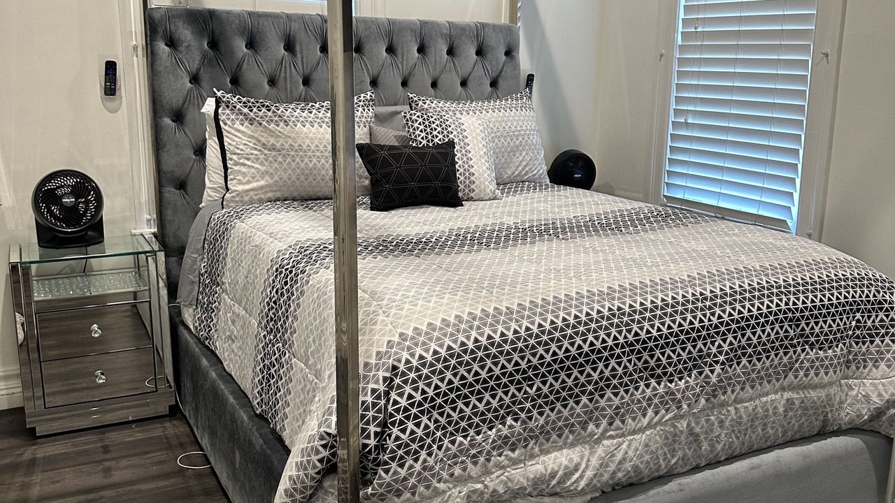 Photo of Bedroom in Chinatown