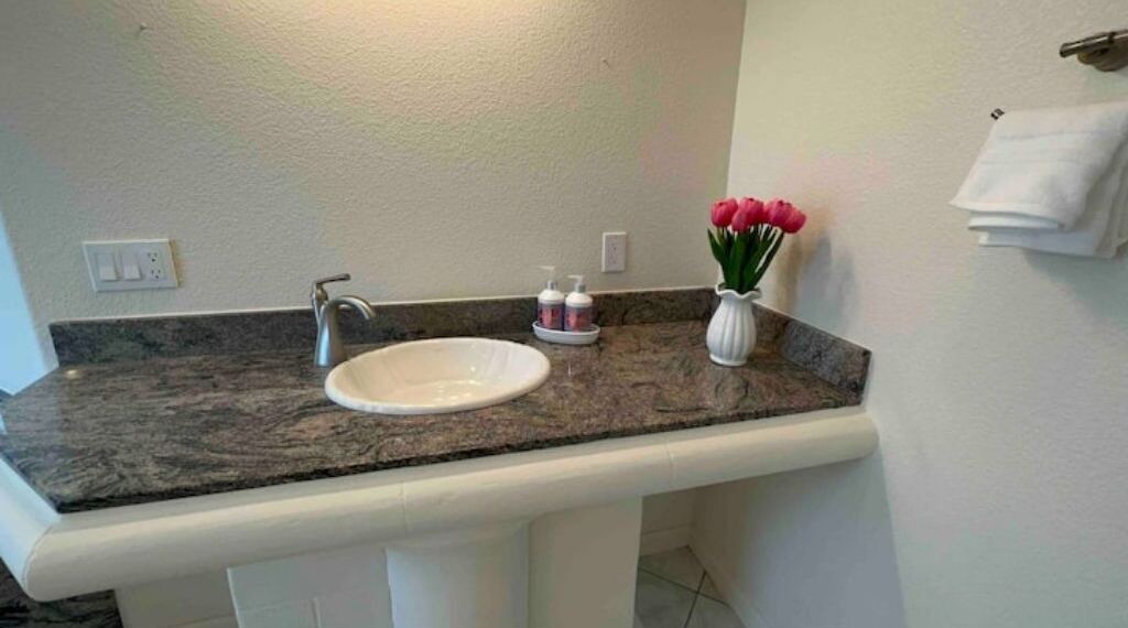 Photo of Bathroom in Tracy