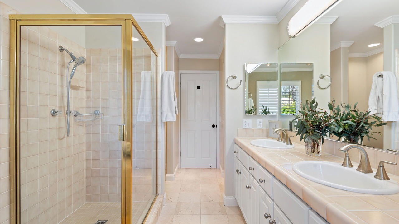 Photo of Bathroom in The Mesa