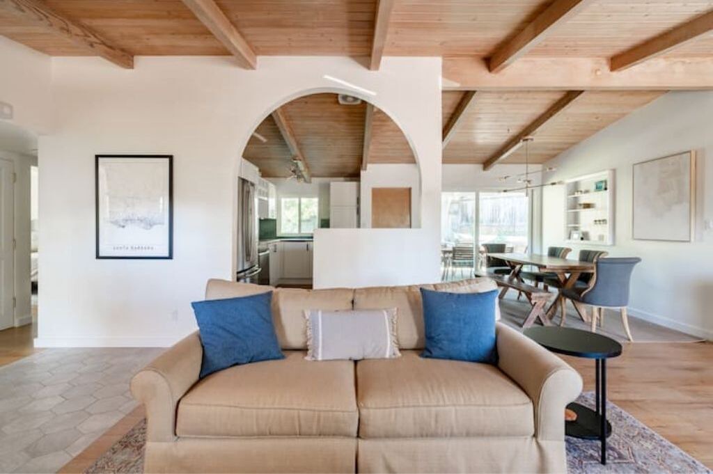Photo of Livingroom in Mission Canyon
