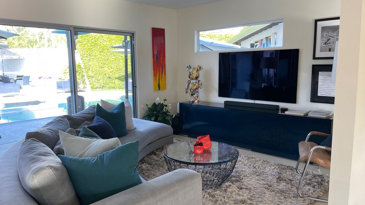 Photo of Livingroom in Sunrise Villas