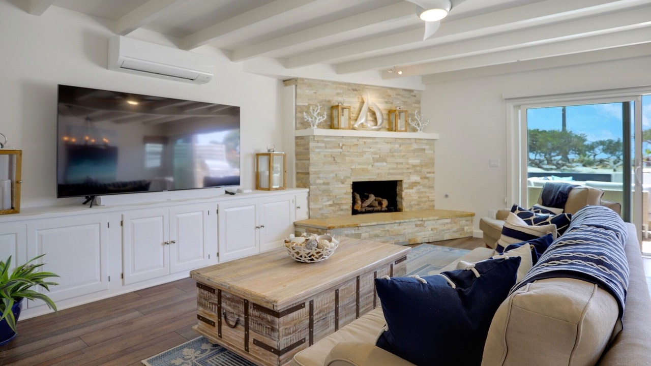Photo of Livingroom in South Mission Beach