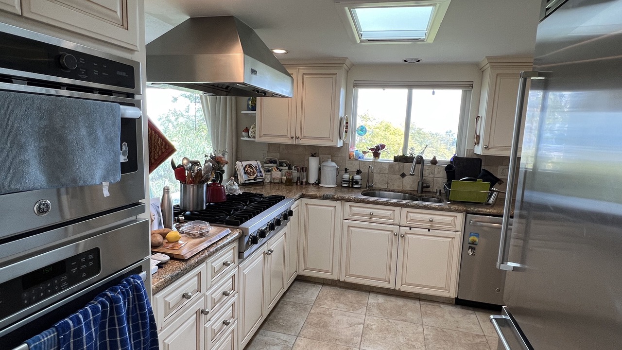 Photo of Kitchen in Los Angeles County