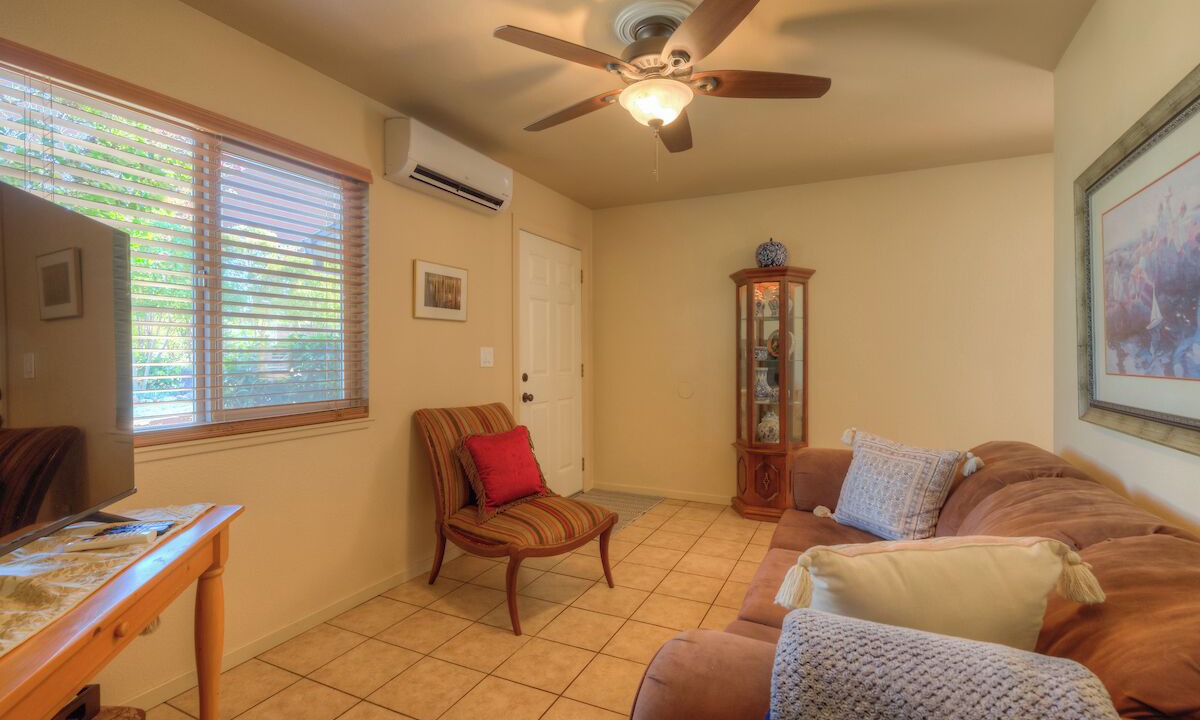Photo of Livingroom in Oroville