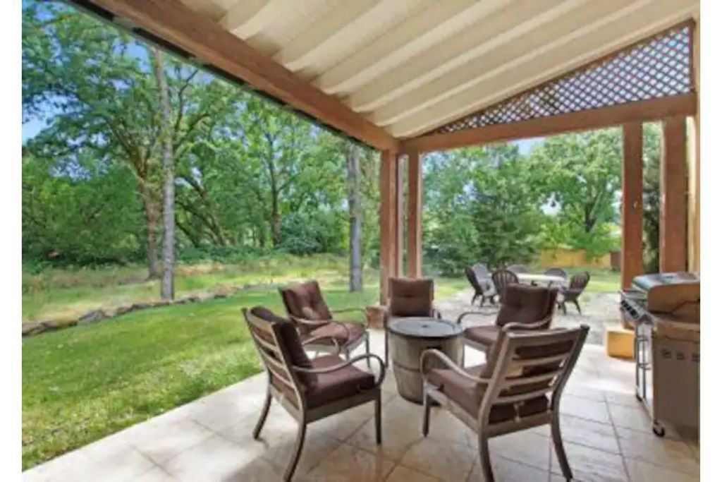 Photo of Outdoor in Kenwood