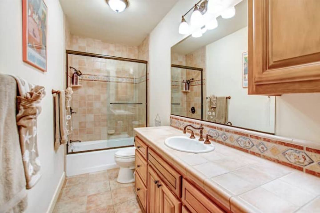 Photo of Bathroom in Kenwood