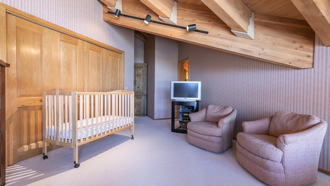Photo of Livingroom in Tahoe Pines