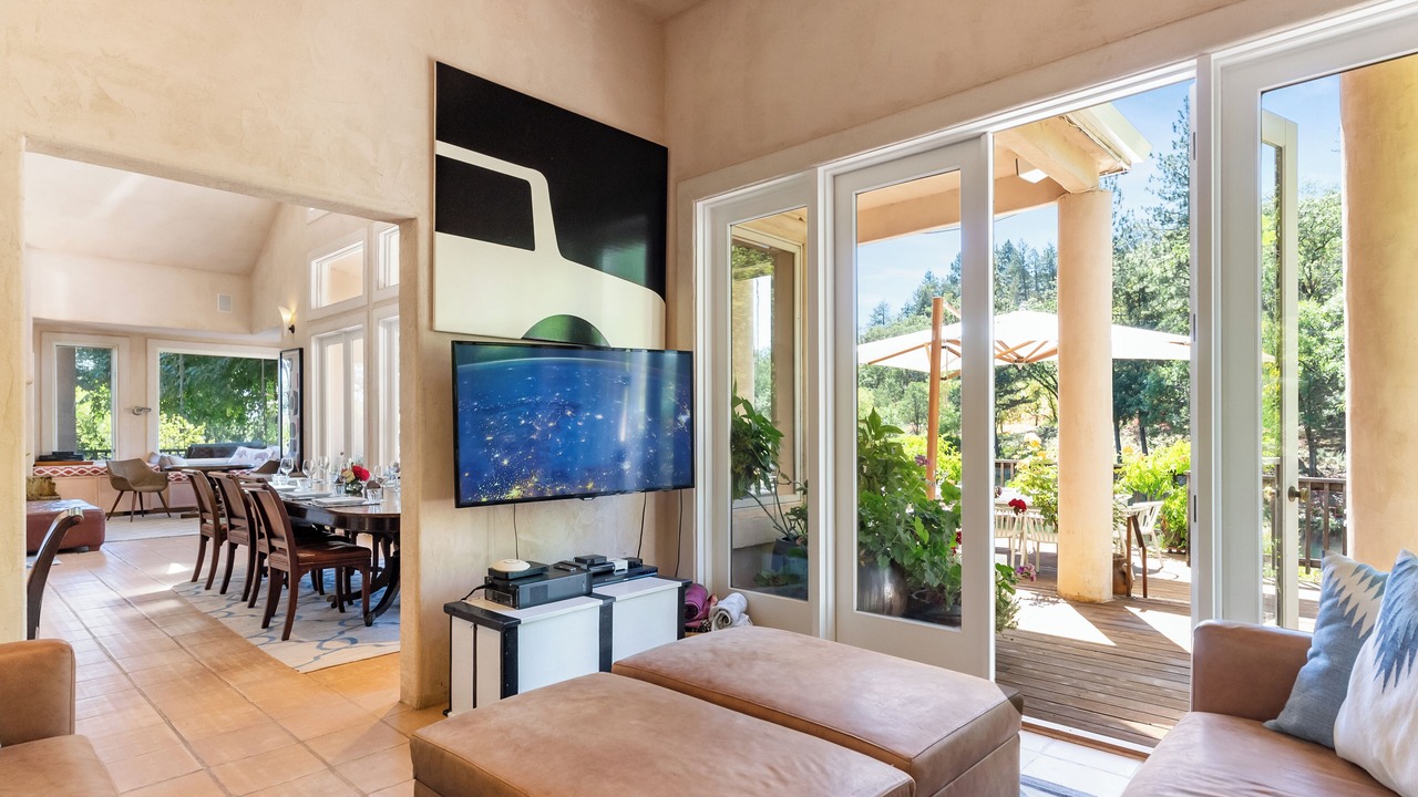 Photo of Bedroom in Pope Valley