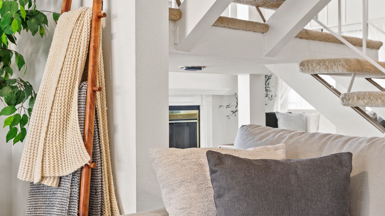 Photo of Livingroom in Canyon Country